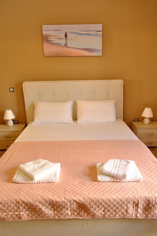 Giovana'S Pool House Aegina Exterior photo